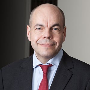  Martin Lau