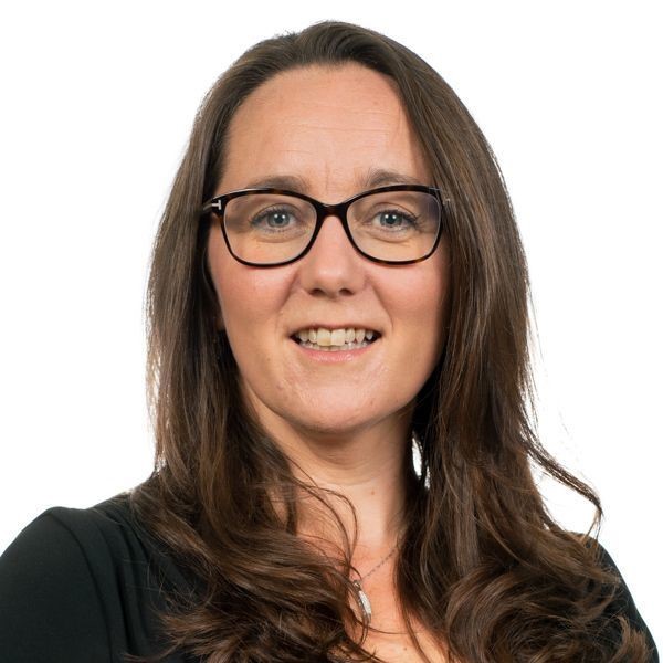  Angela Greenough