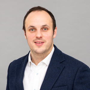  Tomos Lewis