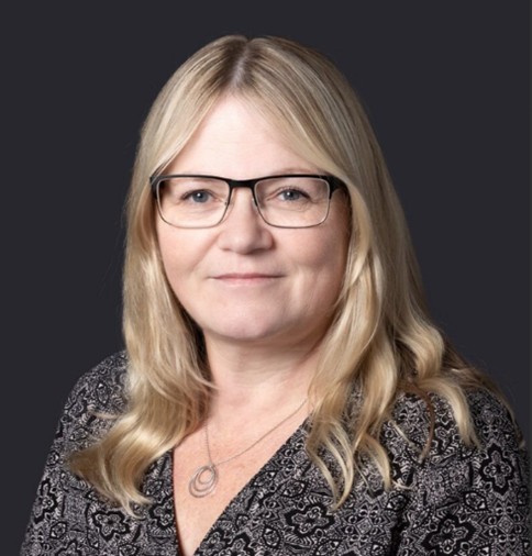  Joanna Goddard
