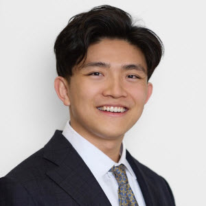  Zihang Liu