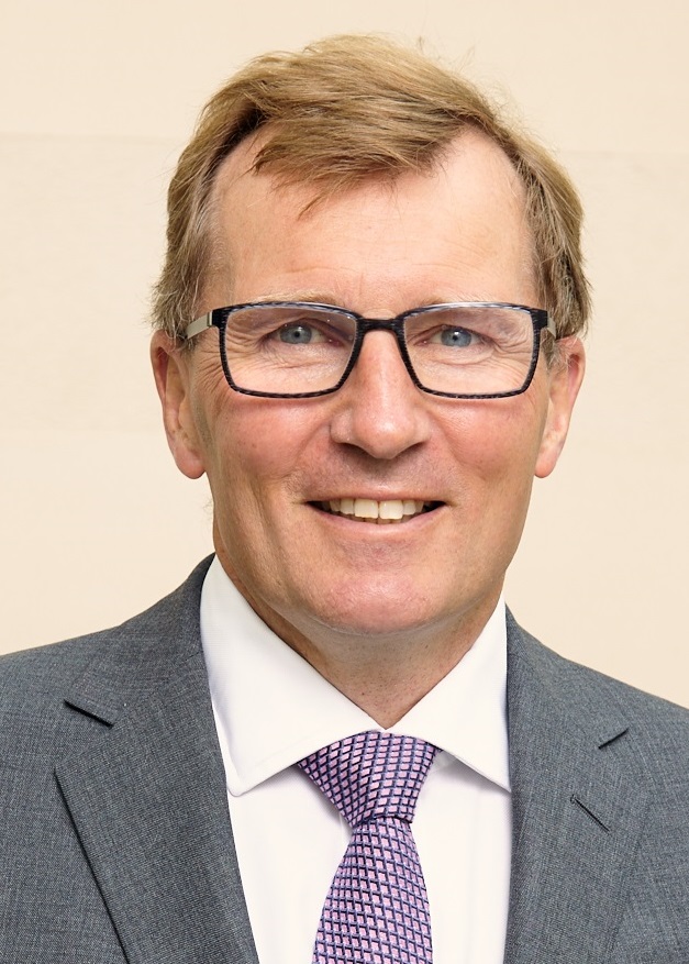  Nigel Cooper KC