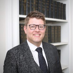  Iain Halliday
