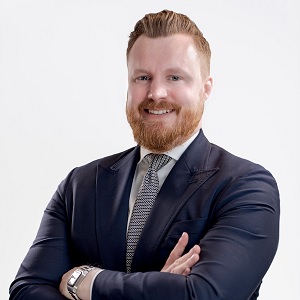 Dr. Nicolas Bremer
