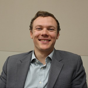  Derek Bayley