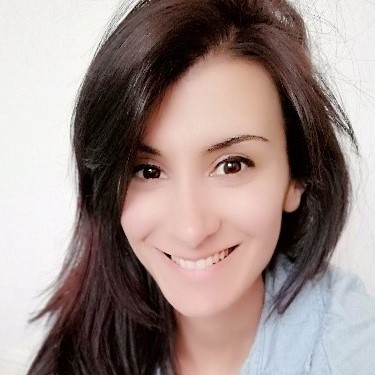  Neda Feather