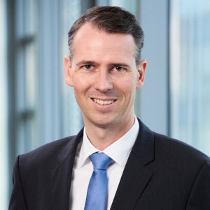 Dr Falk Schöning