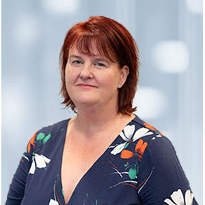  Sarah Charlton