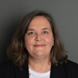  Louise Hutt